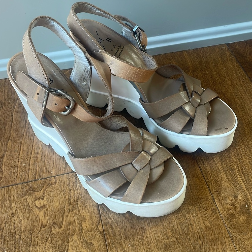 KMB platform Sandals.